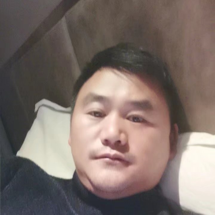 奔跑的第二张照片--凉山残疾人相亲网